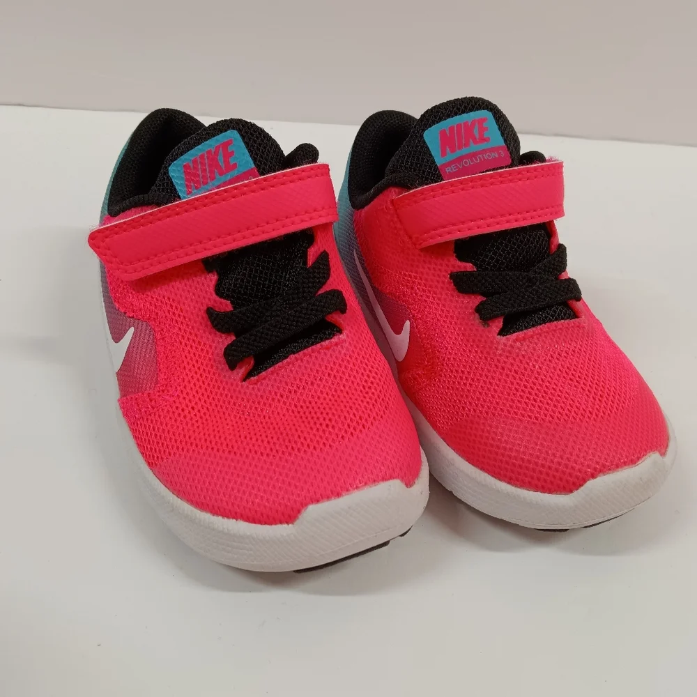 Nike Revolution 3 Toddler Sneakers Racer Pink & Chloribe Blue Size 6C